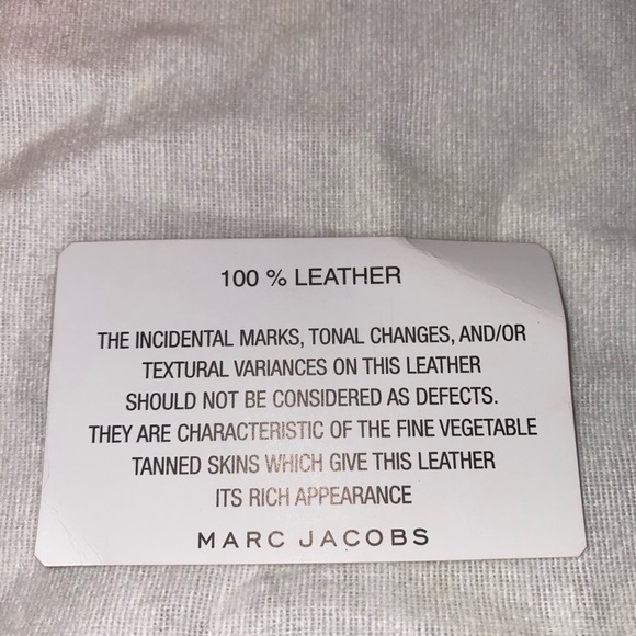 🆕 Marc Jacobs Mini Hobo Bag in Passion Fruit ‼️ - Picture 9 of 11